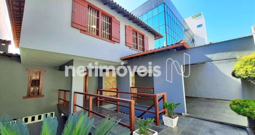 Casa residencial à venda no bairro Santa Lúcia com 380 m² e 4 dormitórios/quartos