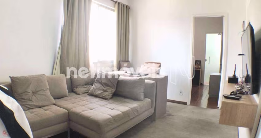 Apartamento à venda no bairro Funcionários com 40 m² e 1 dormitório/quarto