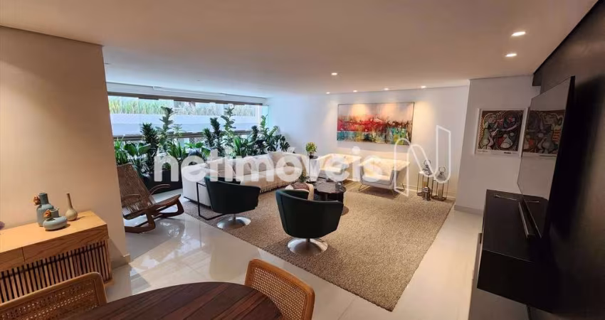 Apartamento à venda com 4 dormitórios no Gutierrez e 154 m² de área útil.