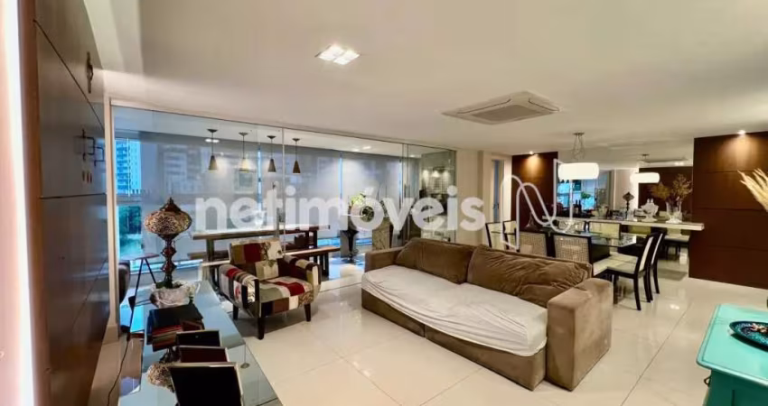 Apartamento à venda no bairro Buritis com 176 m² e 4 dormitórios/quartos.