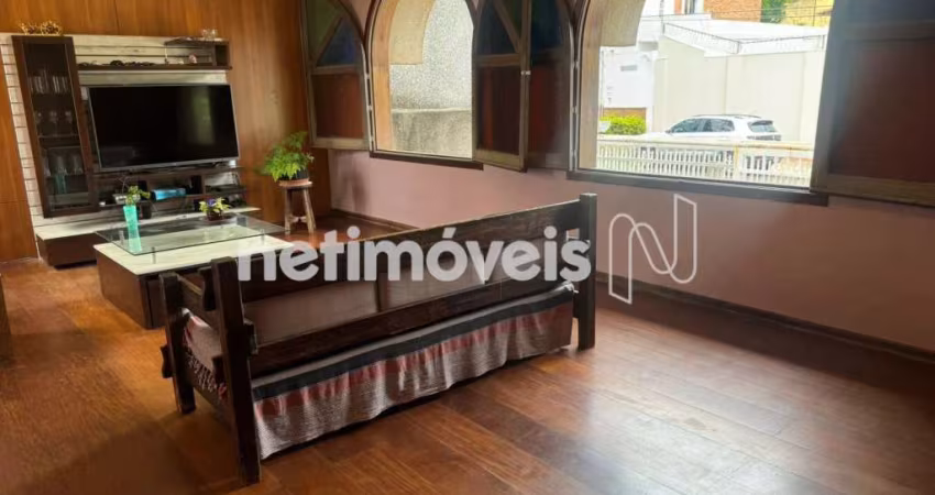 Casa residencial à venda no bairro Belvedere com 400 m² e 4 dormitórios/quartos.