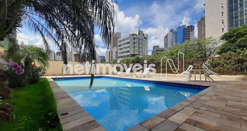 Apartamento à venda no bairro Lourdes com 95 m² e 3 dormitórios/quartos disponíveis.