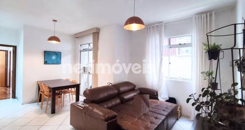 Apartamento à venda no bairro Sagrada Família com 88m² e 3 dormitórios/quartos