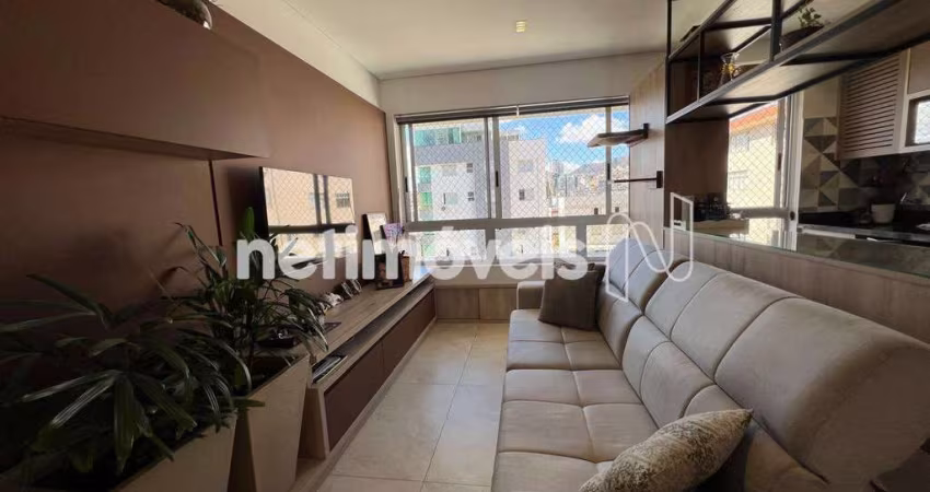 Apartamento à venda no bairro Luxemburgo, 67m² e 2 dormitórios/quartos disponíveis.