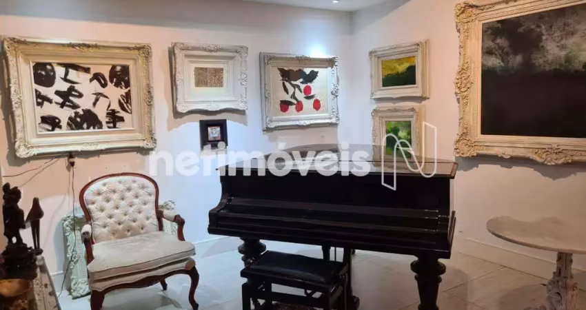 Apartamento à venda no Gutierrez com 182 m² e 3 dormitórios/quartos disponíveis.