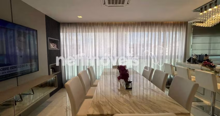 Apartamento cobertura à venda no bairro Lourdes com 217 m² e 2 dormitórios/quartos