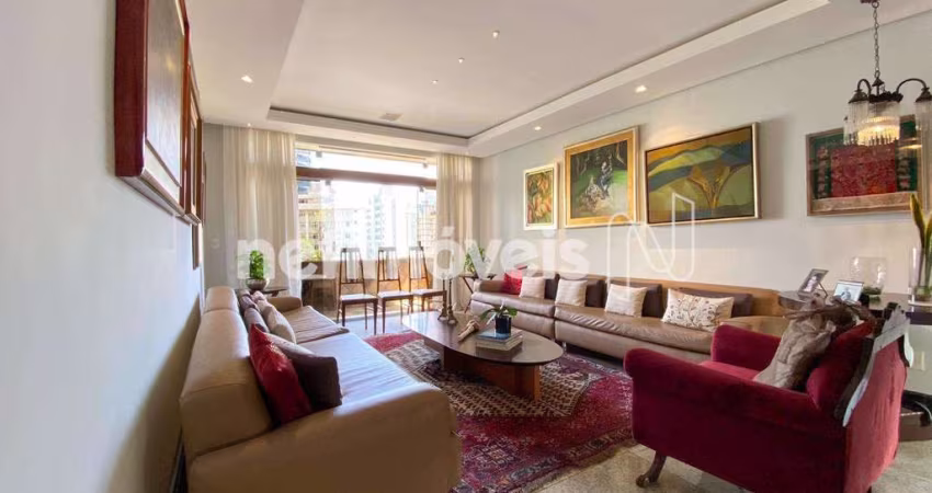 Apartamento cobertura à venda no Sion com 400 m² e 3 dormitórios/quartos.