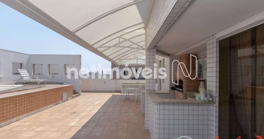 Cobertura à venda com 3 dormitórios no bairro Sagrada Família, área de 233 m².