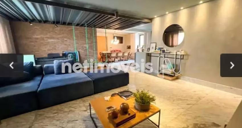 Amplo apartamento à venda no bairro Cruzeiro com 150 m² e 3 dormitórios/quartos.