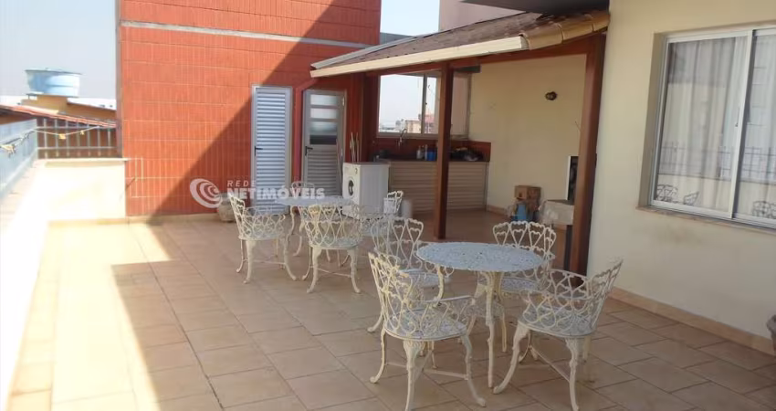 Cobertura à venda no bairro Sagrada Família com 200m² e 3 dormitórios/quartos.