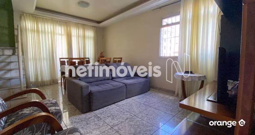 Apartamento cobertura à venda no bairro Prado com 194 m² e 4 dormitórios/quartos.