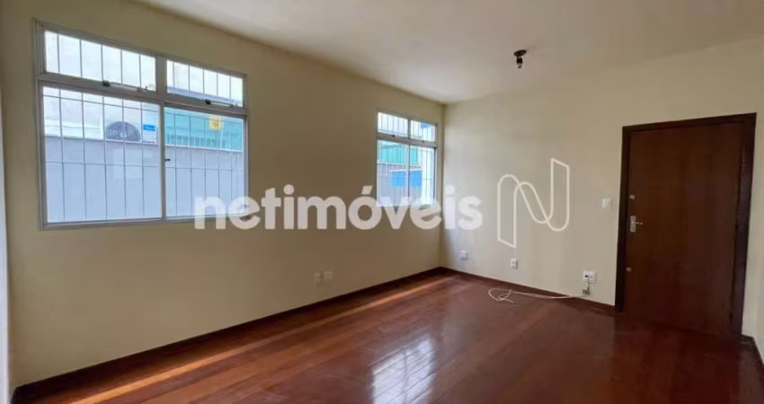 Apartamento para Alugar no Bairro Sagrada Família com 80 m² e 3 Dormitórios/quartos