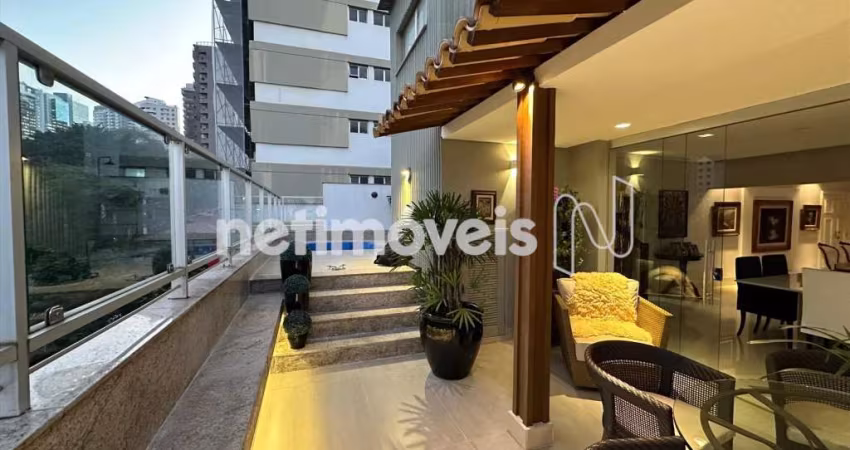Apartamento cobertura à venda no bairro Luxemburgo com 450 m² e 4 dormitórios/quartos.