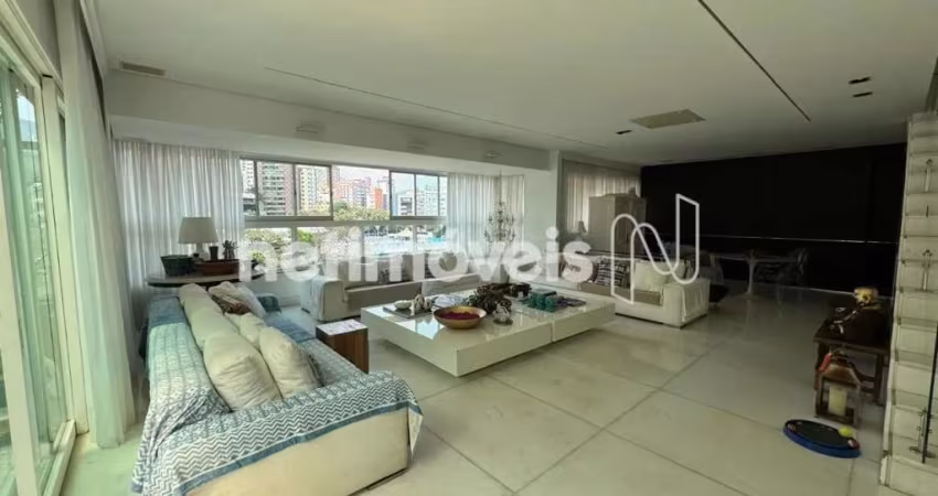 Apartamento cobertura à venda no bairro Serra com 440 m² e 4 dormitórios/quartos.