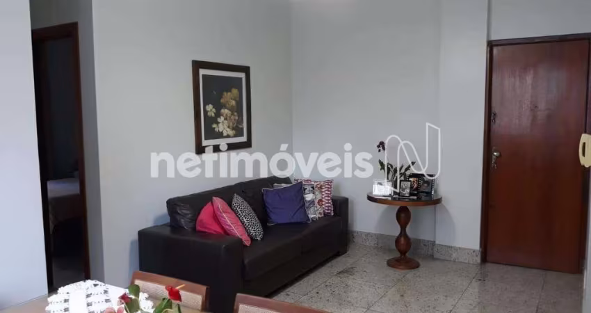 Apartamento à venda no bairro Sagrada Família com 68 m² e 3 dormitórios/quartos.