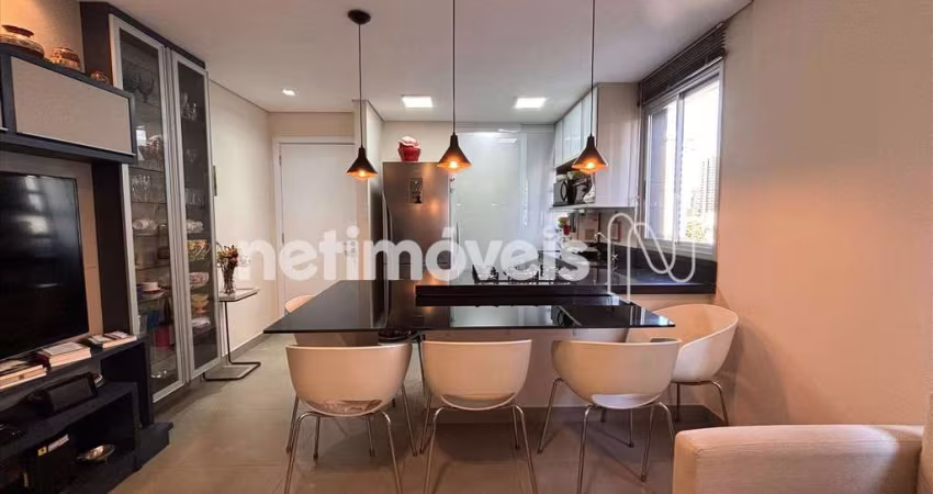 Apartamento à venda no bairro Santo Agostinho com 61 m² e 2 dormitórios/quartos.