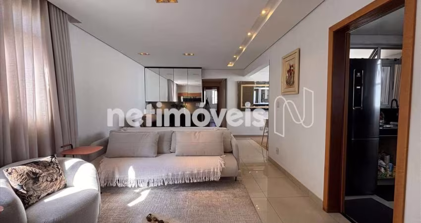 Cobertura à venda com 4 dormitórios no bairro Buritis - 246 m² de área útil.