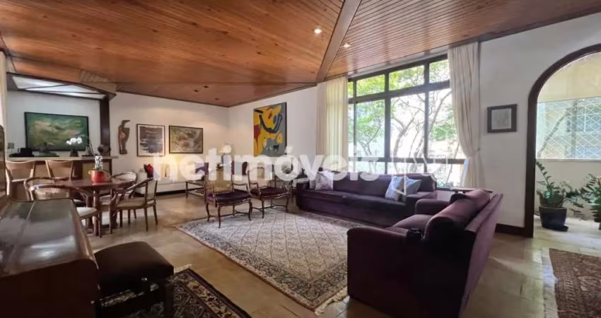 Apartamento à venda no Sion com 4 dormitórios/quartos e 270 m² de área útil.