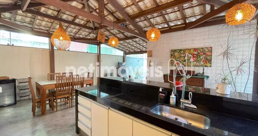 Apartamento à venda no bairro Buritis com 4 dormitórios/quartos e 320 m² de área útil