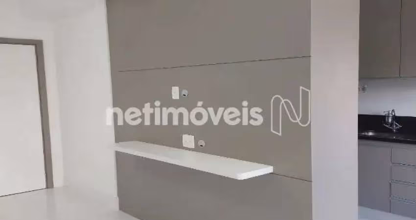 Apartamento para alugar na Savassi com 1 dormitório e 44 m² de área útil.