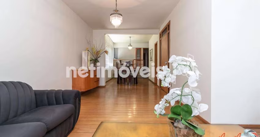 Apartamento à venda no bairro Santo Agostinho com 4 dormitórios/quartos e 160 m².