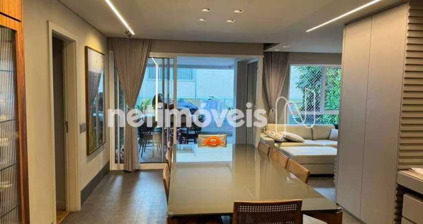 Apartamento à venda na Savassi com 3 dormitórios/quartos e 120 m² de área útil.