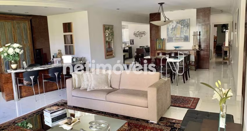 Apartamento à venda com 315m² no bairro Lourdes e 4 dormitórios/quartos disponíveis.
