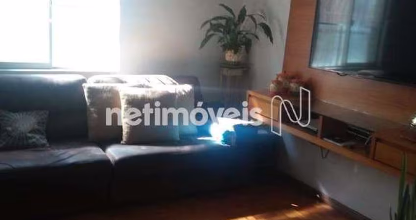 Apartamento à venda no bairro Prado com 110 m² e 3 dormitórios/quartos disponíveis.