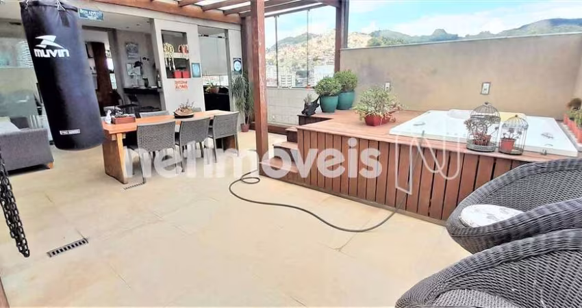 Apartamento cobertura à venda no bairro Serra com 250m² e 4 dormitórios/quartos.