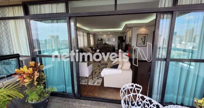 Apartamento à venda no bairro Funcionários com 4 dormitórios e 206 m² de área útil