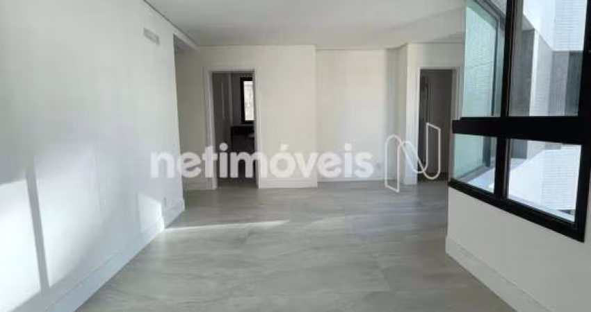 Apartamento à venda no bairro Santo Agostinho com 3 dormitórios e 97 m² de área útil.