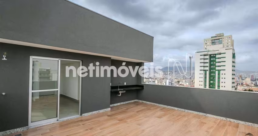 Cobertura à venda no bairro Sagrada Família - 3 dormitórios, 135m² de área útil
