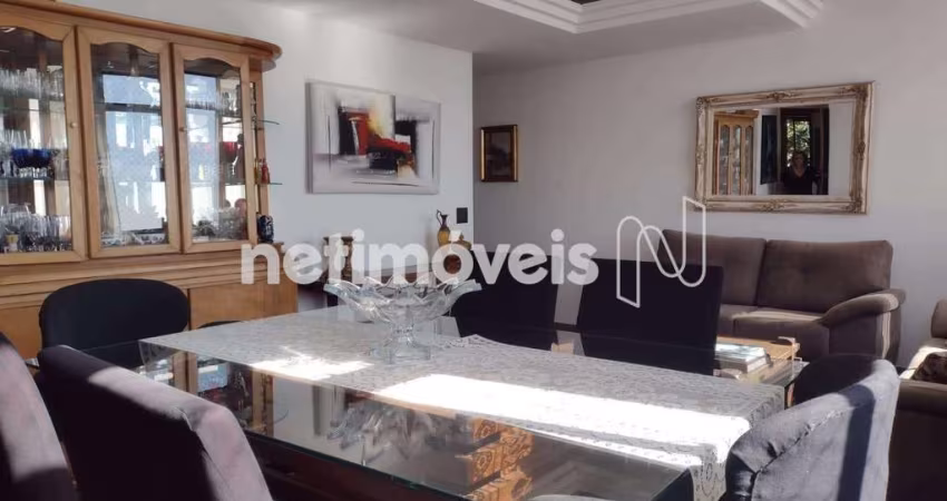 Cobertura à venda no bairro Santa Efigênia com 200m² e 4 dormitórios/quartos.