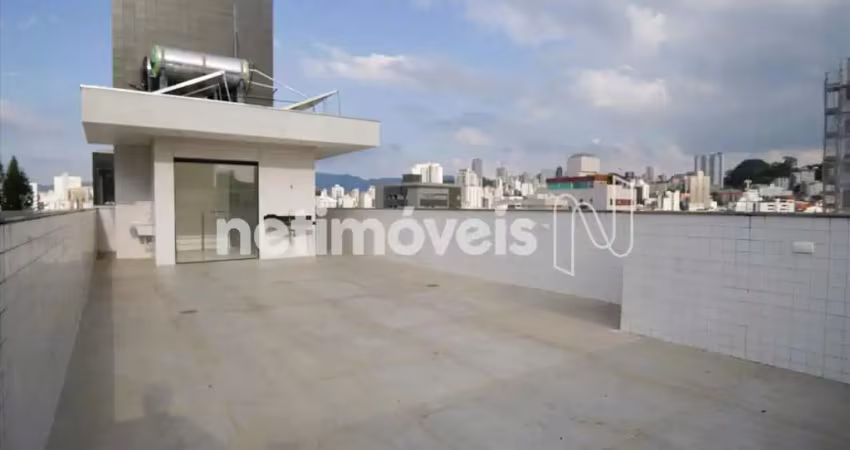 Cobertura à venda com 3 dormitórios no Prado - 183 m² de área útil disponível.