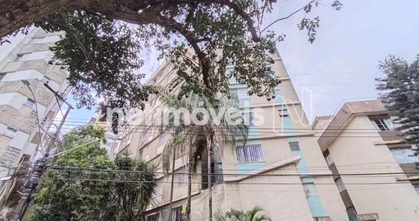 Apartamento para Aluguel com 4 Dormitórios em Serra e Área de 135 m² Disponível
