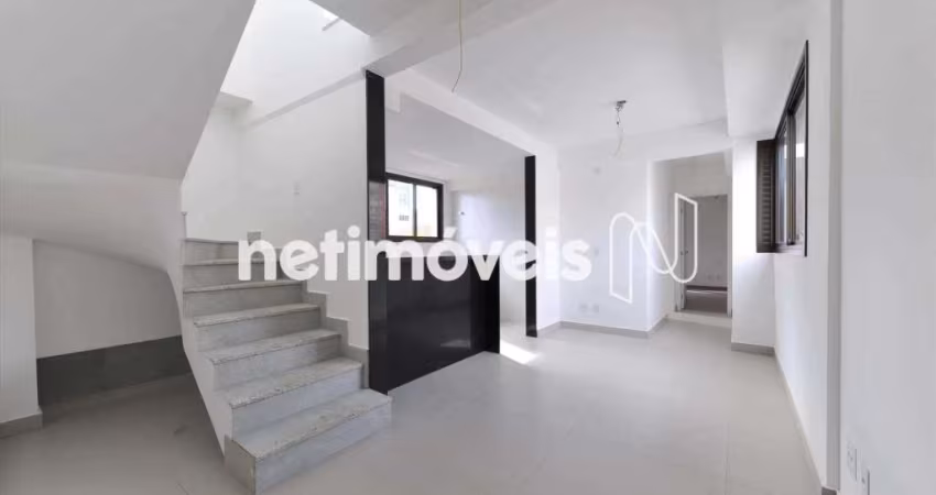 Apartamento cobertura à venda no bairro São Pedro com 137 m² e 2 quartos.