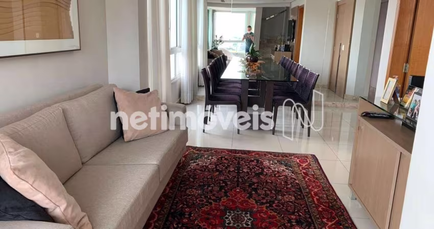 Cobertura à venda no bairro Santo Agostinho com 240 m² e 3 dormitórios/quartos.