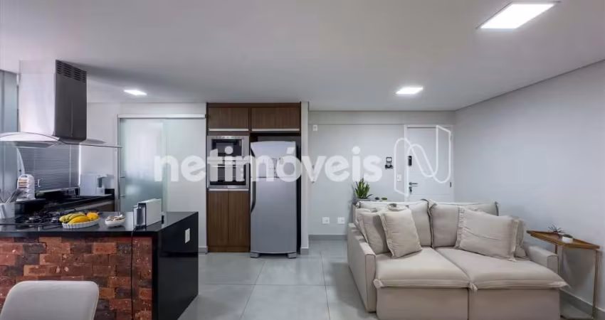 Apartamento à venda no bairro Lourdes com 65 m² e 2 dormitórios/quartos.