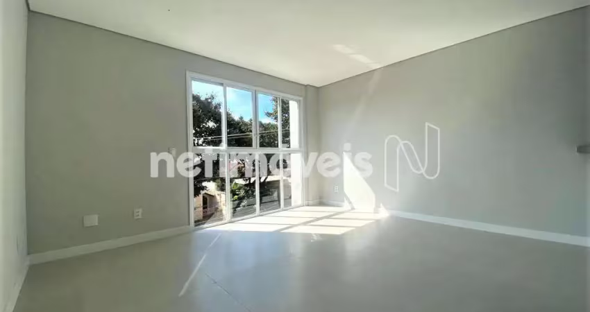 Apartamento à venda no bairro Serra com 72 m² e 2 dormitórios/quartos disponíveis.