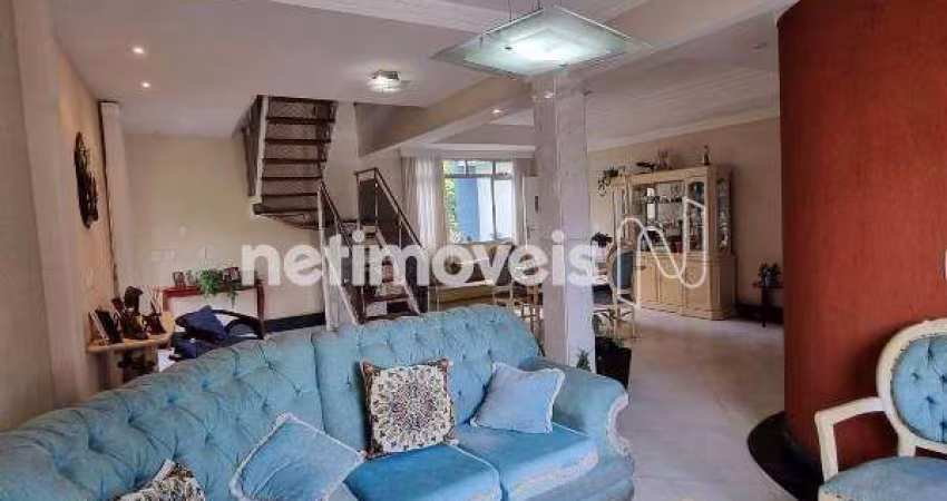 Apartamento cobertura à venda no bairro Santa Efigênia com 210m² e 5 dormitórios.