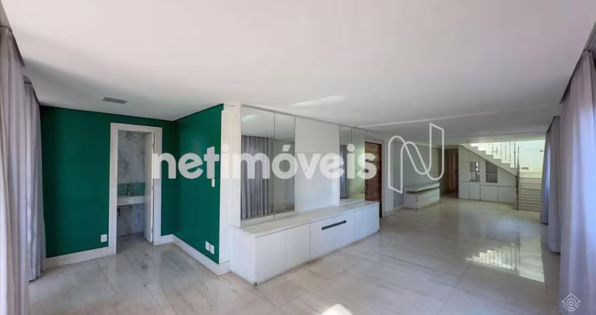 Cobertura à venda com 4 dormitórios no bairro Prado e 380 m² de área útil.