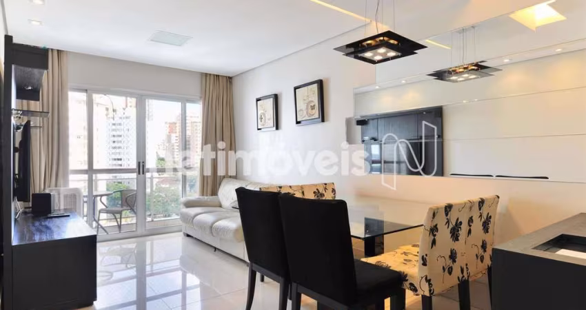 Apartamento à venda no bairro Lourdes com 2 dormitórios e 77 m² de área útil