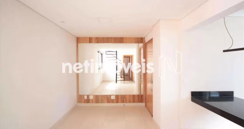 Cobertura de 120m² para aluguel no bairro Sion com 2 dormitórios.