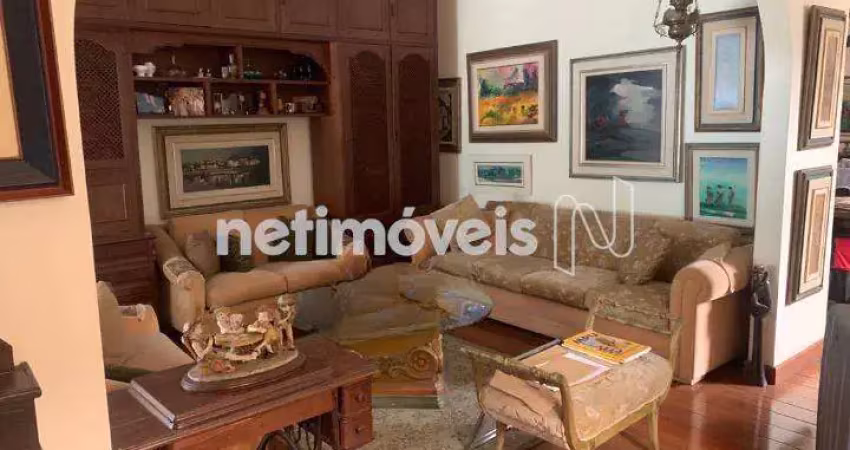 Apartamento à venda no bairro Serra com 255 m² e 4 dormitórios/quartos disponíveis.