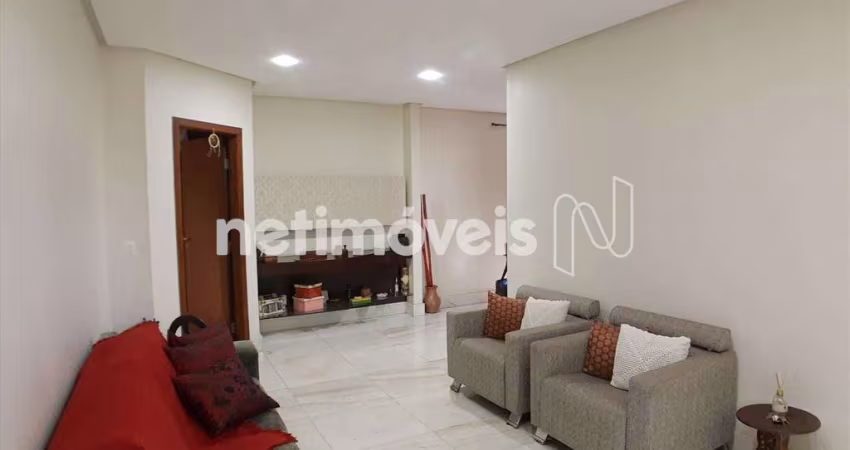 Apartamento à venda no bairro Buritis com 4 dormitórios e 135m² de área útil.