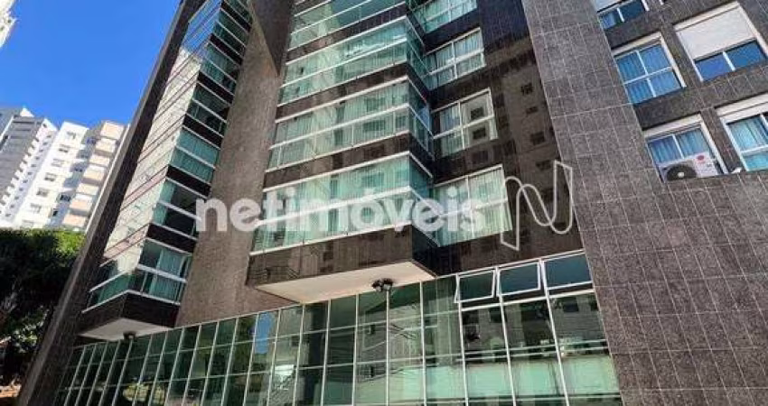 Apartamento à venda no bairro Luxemburgo com 250m² e 4 dormitórios/quartos disponíveis.