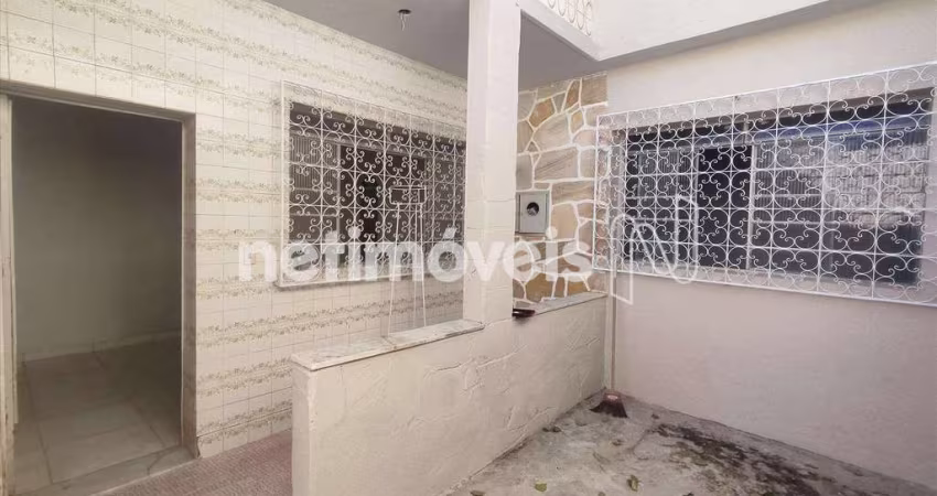 Casa residencial à venda no bairro Santa Efigênia com 180 m² e 2 dormitórios/quartos.
