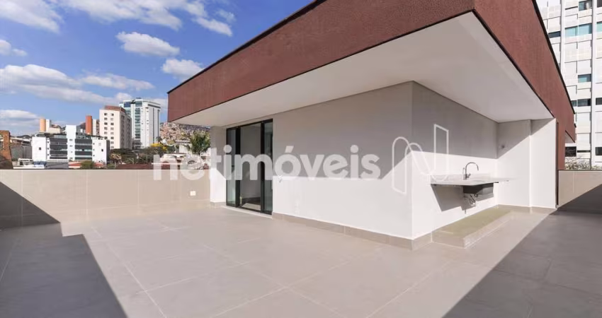 Apartamento cobertura à venda no bairro Serra com 134 m² e 3 dormitórios/quartos.