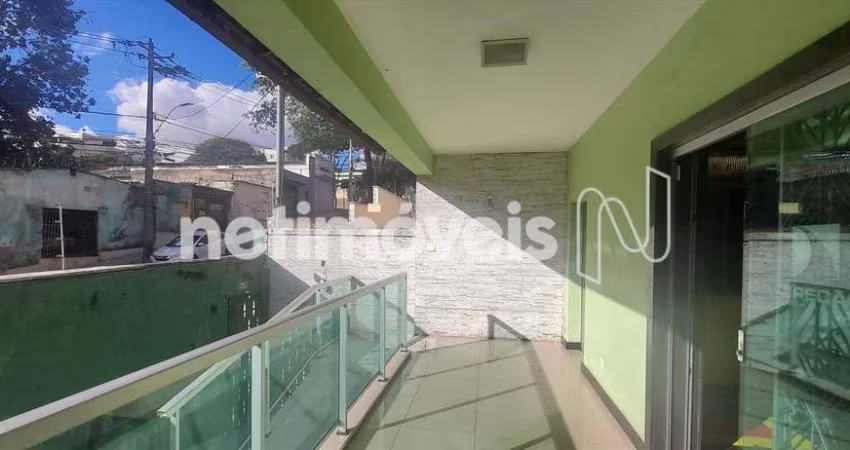 Casa residencial à venda no bairro Nova Suíssa com 304 m² e 5 dormitórios/quartos.