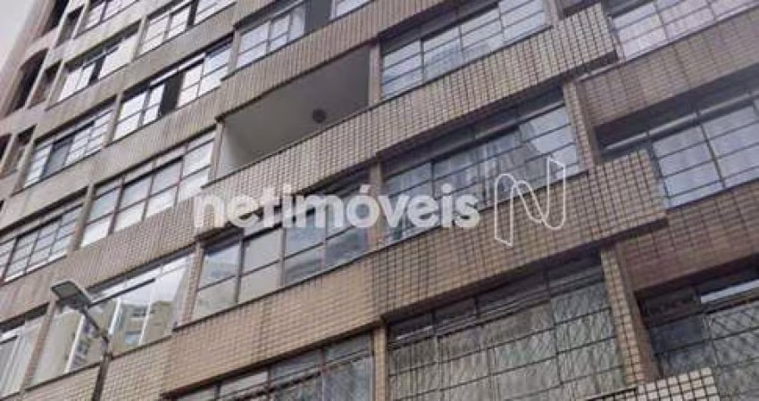 Apartamento à venda no Centro com 95 m² e 3 dormitórios/quartos disponíveis.